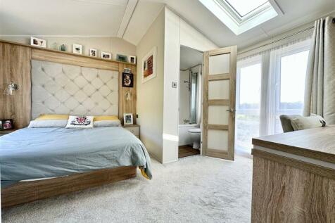Bedroom1.jpg