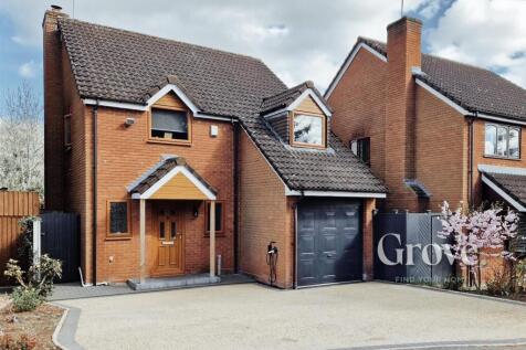Pinewoods Avenue Hagley 2.jpg