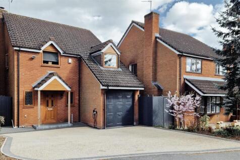 Pinewoods Avenue Hagley 1.jpg
