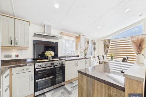 Kitchen (2)