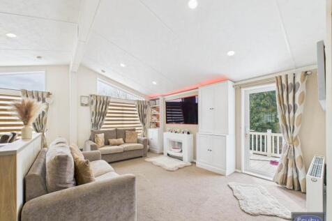 Living Room (5)