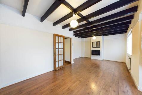 Lounge &amp; Dining Room