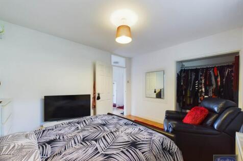 Bedroom (3)