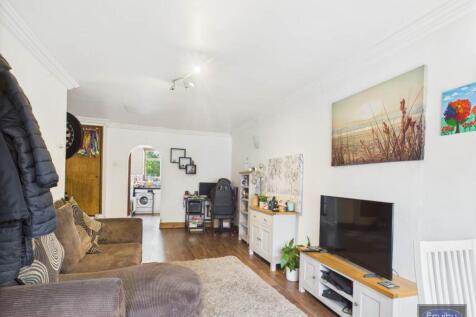 Living room 2