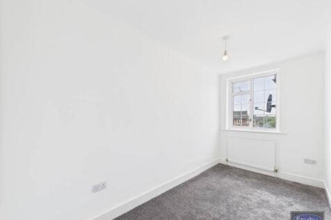 Bedroom Three (2)
