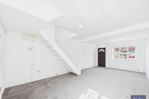 Living Room (2)