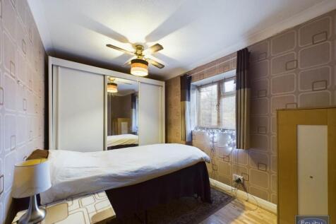 Bedroom (5)