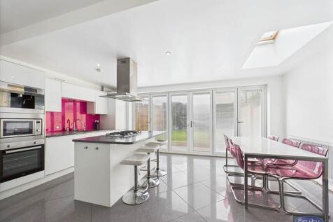 Kitchen-diner1