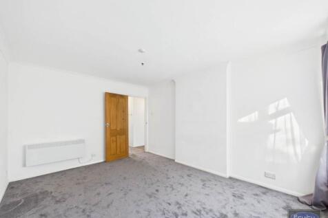 Bedroom One (3)