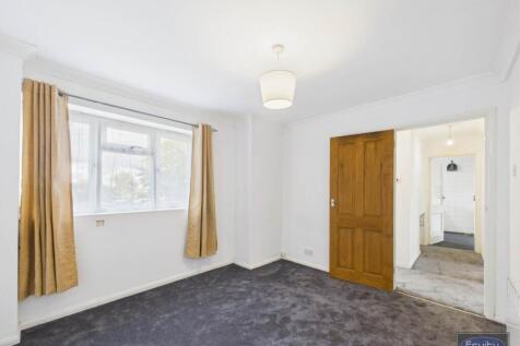 Bedroom Two (2)