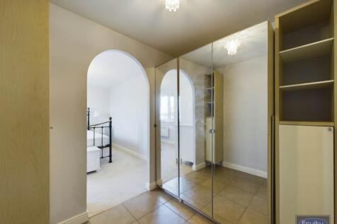 Walk in wardrobe