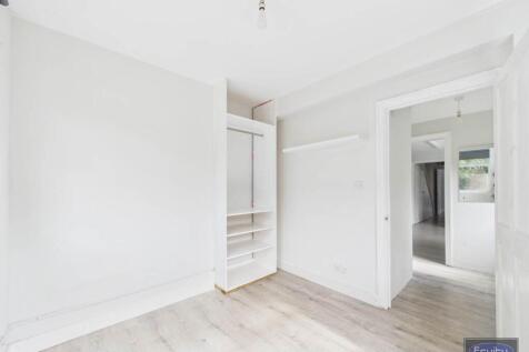 Bedroom Two (2)