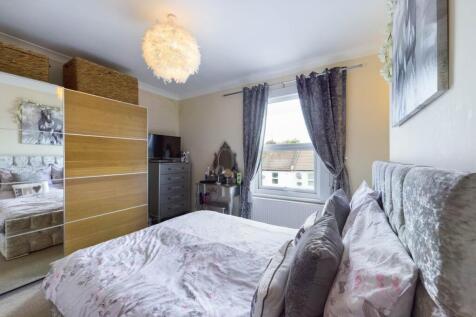 Bedroom One (2)