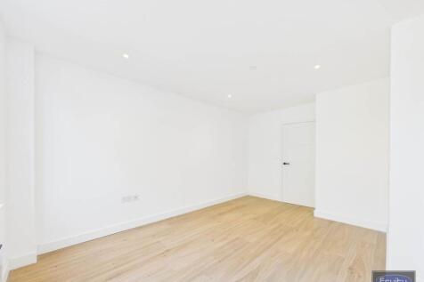 Bedroom One (4)