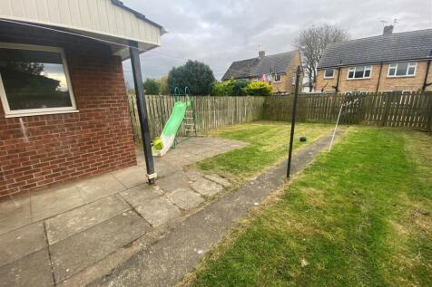 Rear Garden 2.jpg