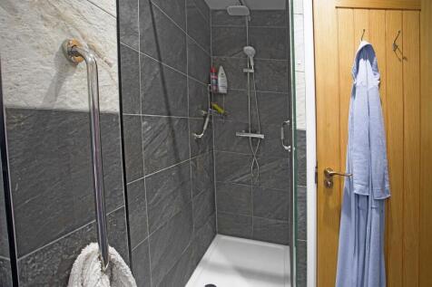 Shower.jpg