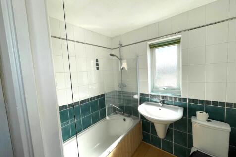 Bathroom.jpg