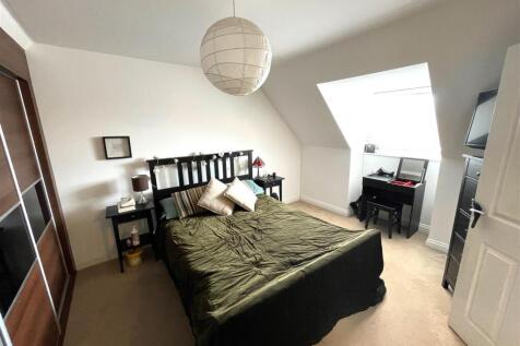 Bed 1 x1.jpg