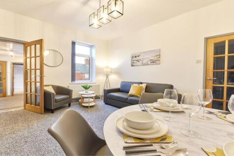 Living Room 1.jpg