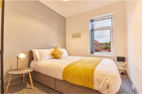 Bedroom 2.2.jpg