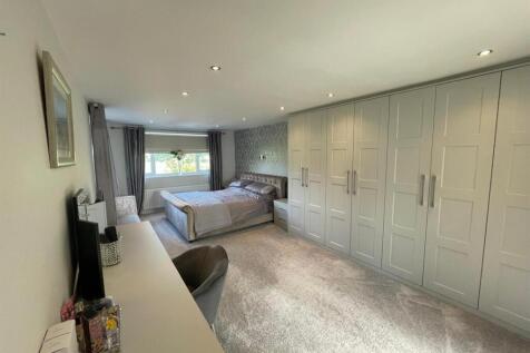 main bedroom new.jpg