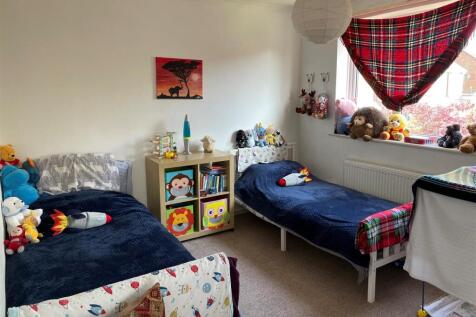 Hastings Avenue 3 9.jpg