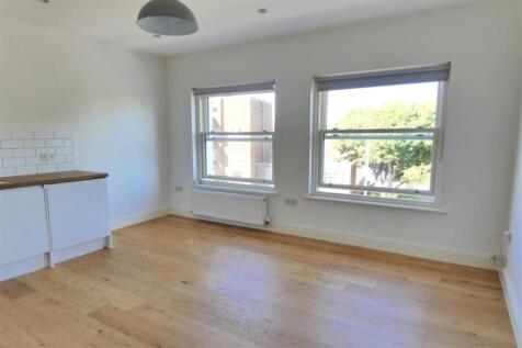 Lounge/Kitchen