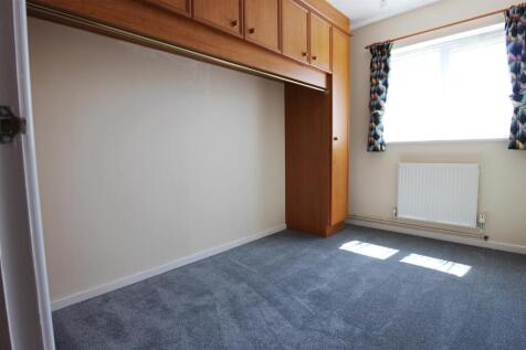 BEDROOM 2 / DRESSING ROOM