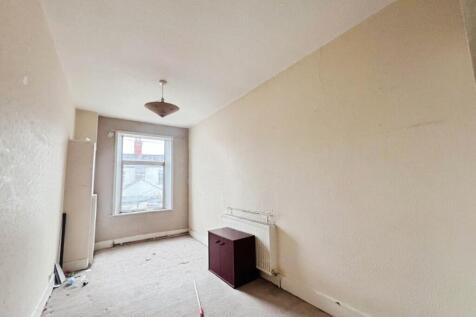 pbox-bedroom-309726.jpg