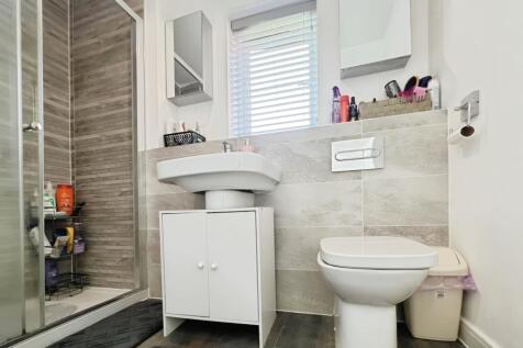 pbox-bathroom-312906.jpeg