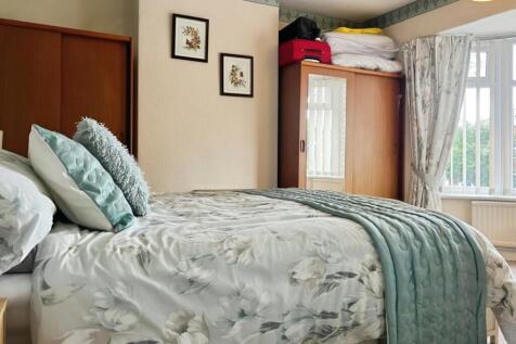 pbox-bedroom-314761.jpeg