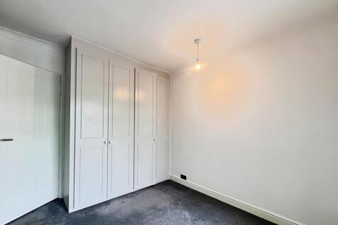 pbox-bedroom-312640.jpeg