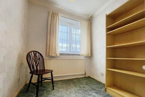 pbox-bedroom-316386.jpg