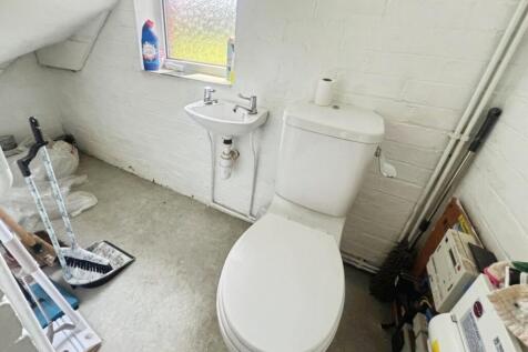 pbox-bathroom-317287.jpg