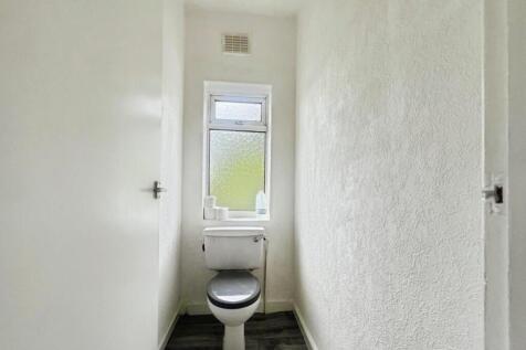 pbox-bathroom-317287.jpg