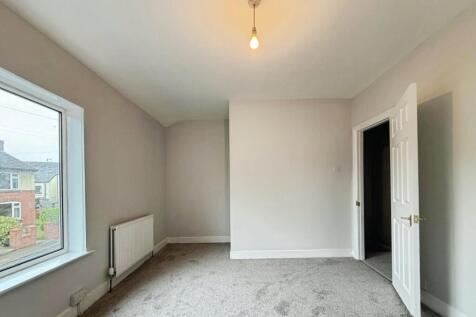 pbox-bedroom-337311.jpg