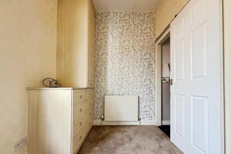 pbox-bedroom-338837.jpg
