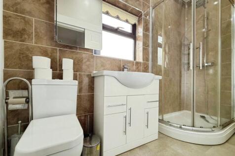 pbox-bathroom-338837.jpg
