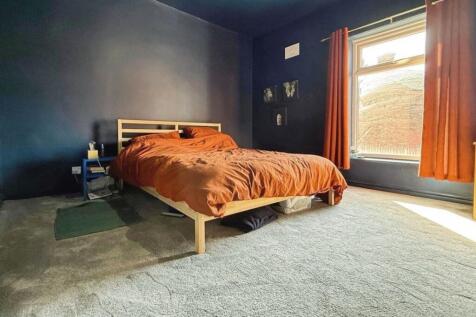 pbox-bedroom-342159.jpg