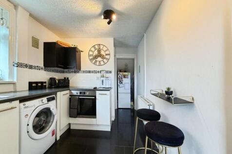 11e97014--4003-AA8C-9933978E2A06-12040-000023EC8F3