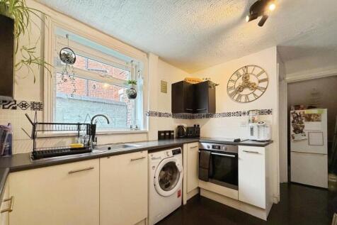 0808155c--43FA-A196-E6F3CF3CCA8A-12040-000023EC8DC