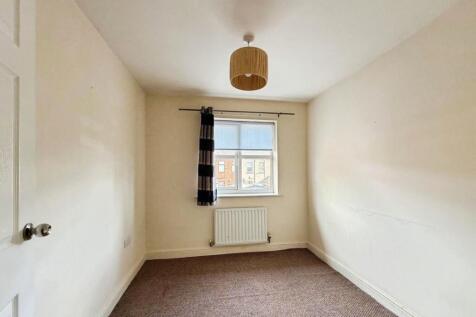 pbox-bedroom-348156.jpg