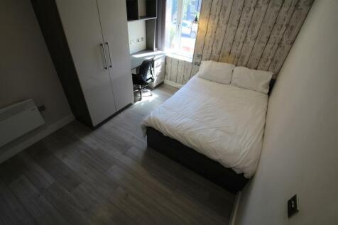 Bedroom 1.jpg