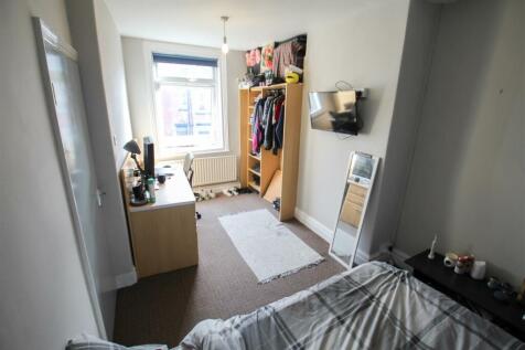 Bedroom 2.jpg