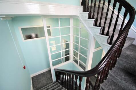 hallway 1.jpg