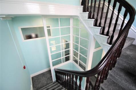 hallway 1.jpg