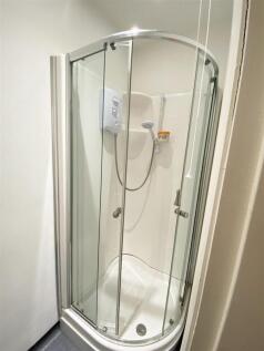 46AG shower 1 large 1275px wide.jpg