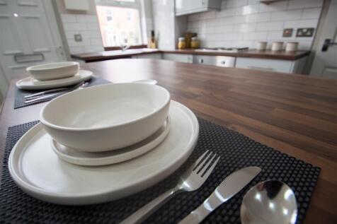 Kitchen 1.jpg