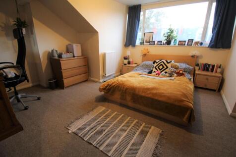 Bedroom 6 1.jpg