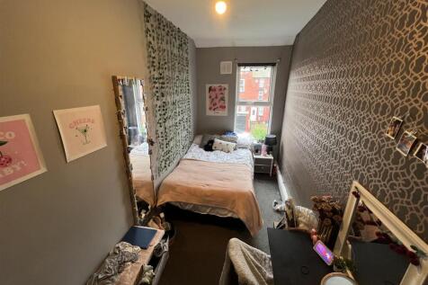 Bedroom 6.jpeg